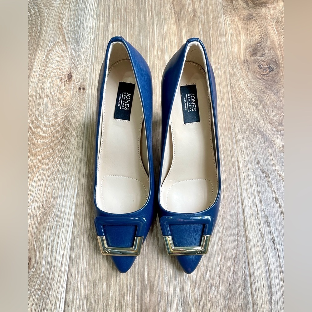 Jones New York Diana WN SZ 6M BLUE MED HEELS GOLD BUCKLE ON TOE LNC